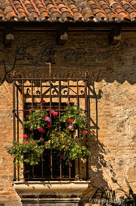 Ventana de Antigua Guatemala - ID: 9759818 © Mauricio Diaz