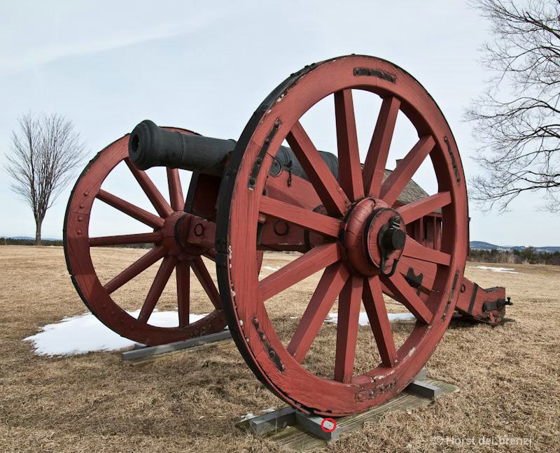 Revolutionary war cannon.