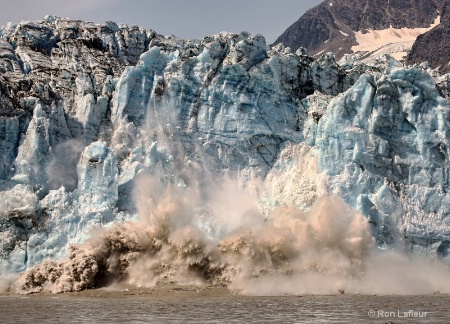 Glacier Calving 