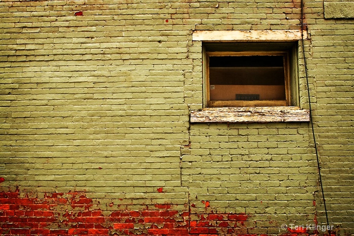 [alley window]