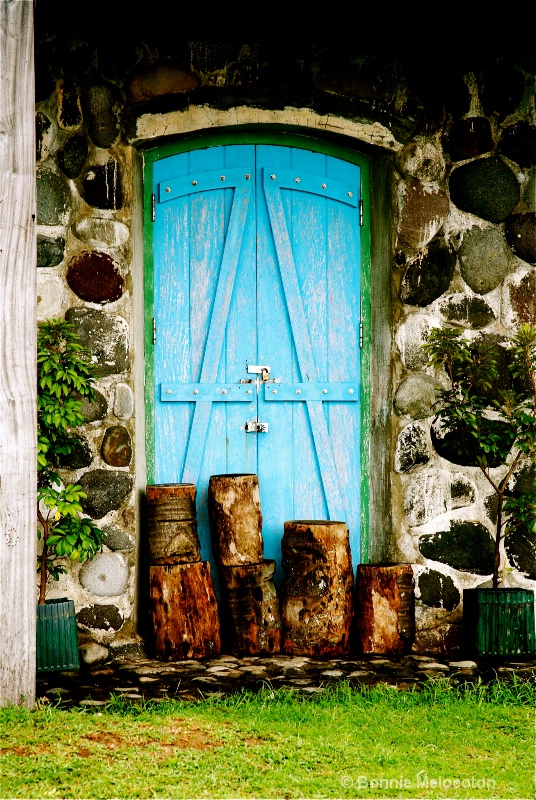 The forgotten blue door