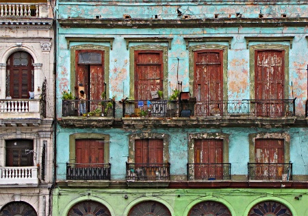 Habana Balcony