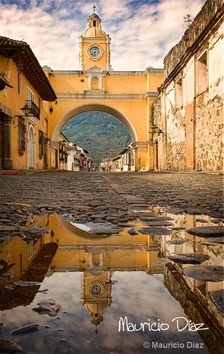 Arco de Santa Catalina - ID: 9873422 © Mauricio Diaz