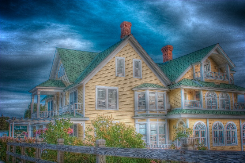 Bay View Inn - Mackinac Island 9-10-06 - ID: 9906411 © Robert A. Burns