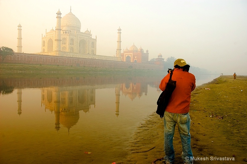 Taj Mahal and The Photographer