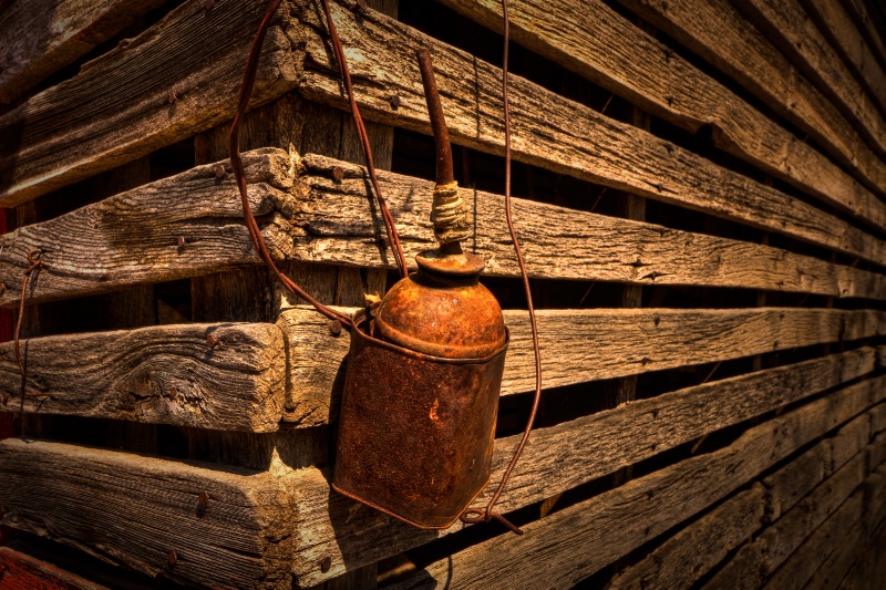 Old oil can