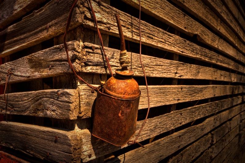 Old oil can