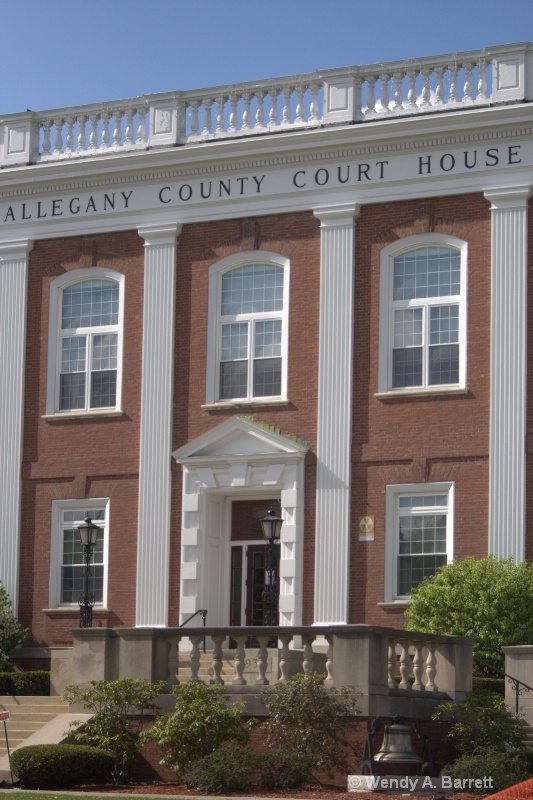 County court house - ID: 10132690 © Wendy A. Barrett