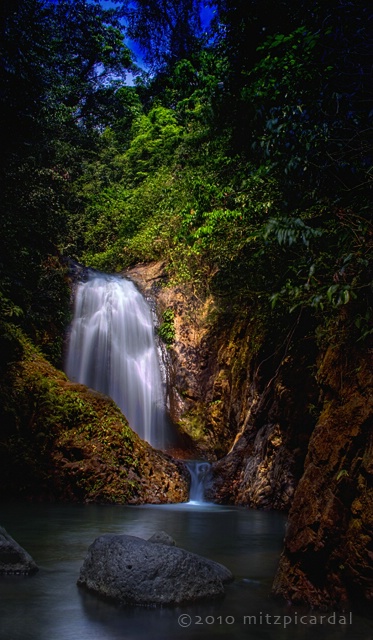 Anuplig Falls