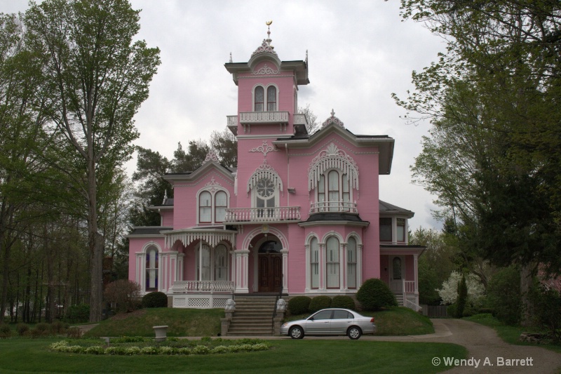 The historic Pink House - ID: 10162437 © Wendy A. Barrett
