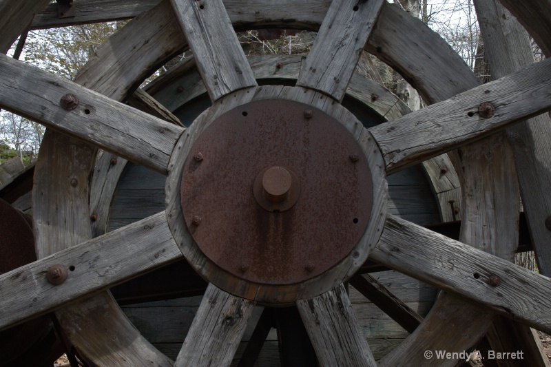 Wooden wheel - ID: 10162455 © Wendy A. Barrett