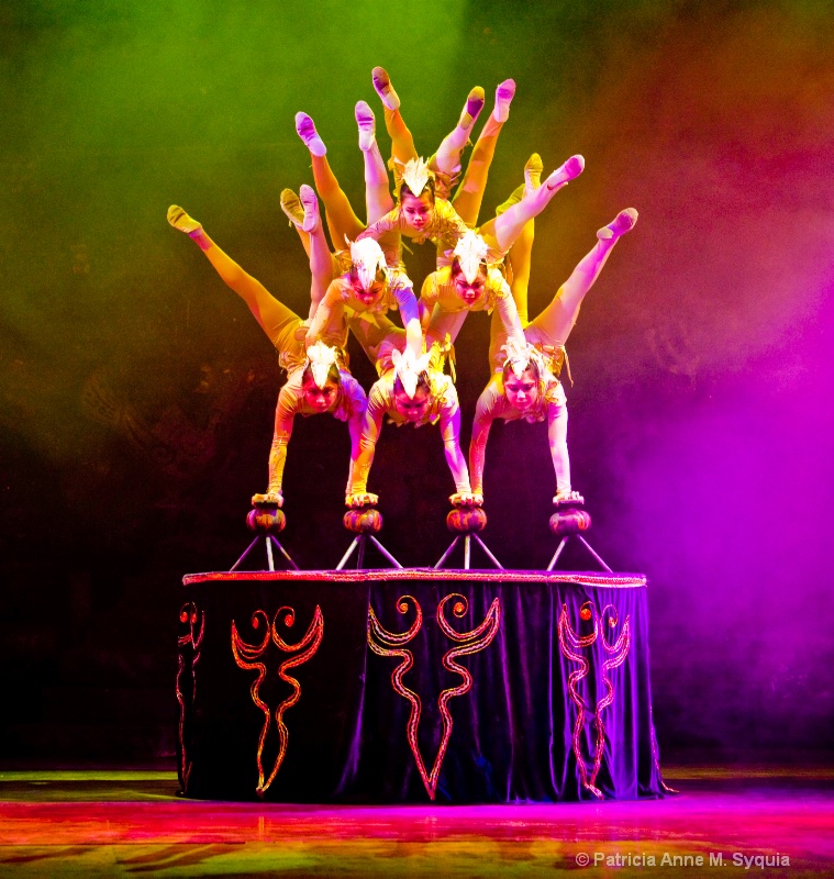 Chinese Acrobats 1