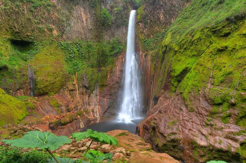 Bajos del Toro waterfall