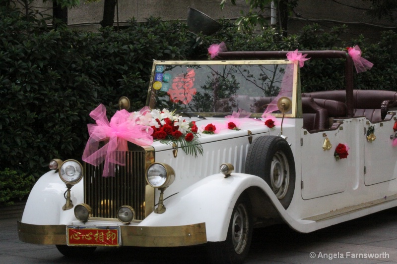 Vintage car for chinese wedding