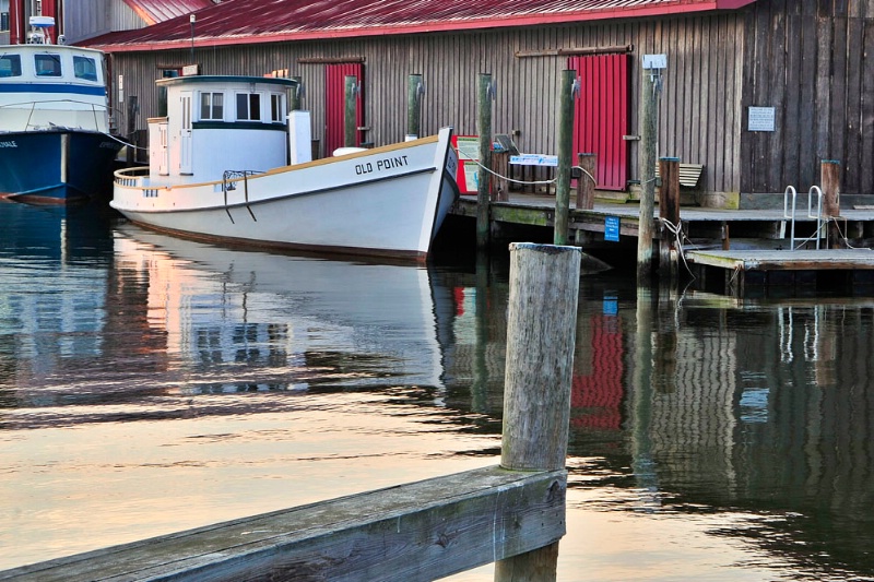 Boat at Dock - ID: 10248446 © Jack Kramer