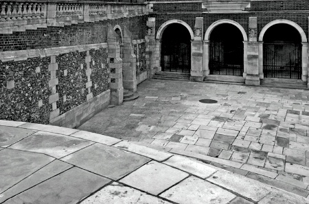 Victorian courtyard!