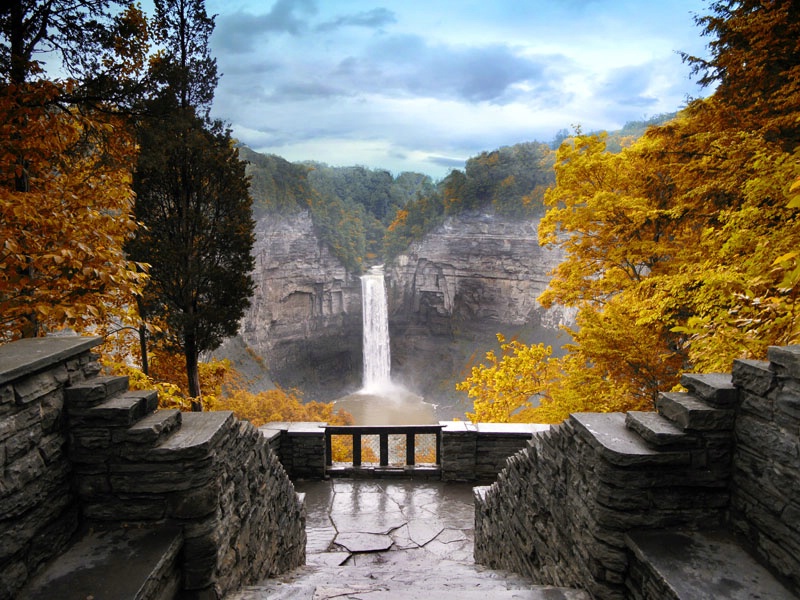 Taughannock in Autumn