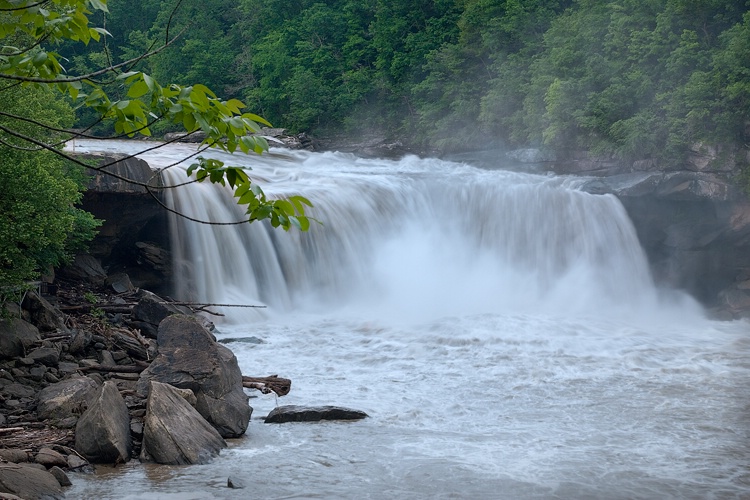 Cumberland Falls Cumberland Falls SP, KY - ID: 10334207 © george w. sharpton