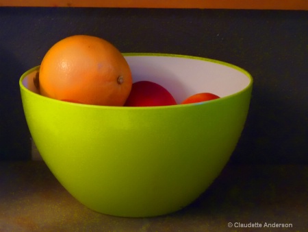Grapefruit in Lime Bowl