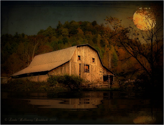 Moon  Light  Barn