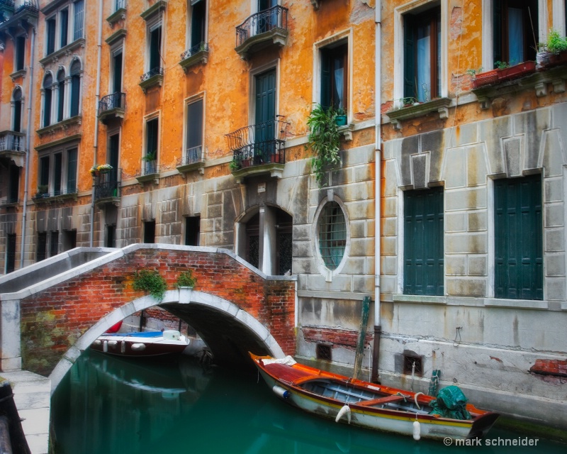 Venice bridge - ID: 10378255 © Mark Schneider