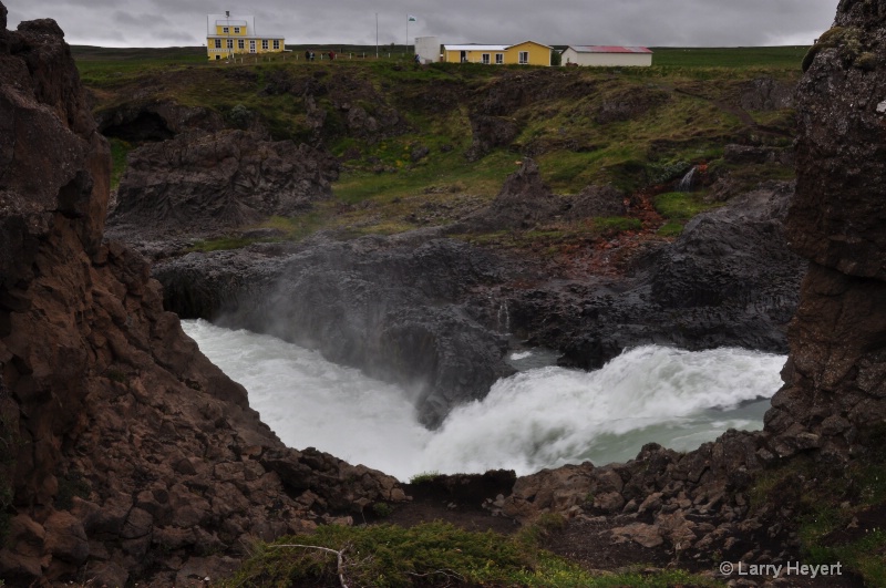 Gullfoss- Iceland's "Golden Waterfall" - ID: 10445382 © Larry Heyert