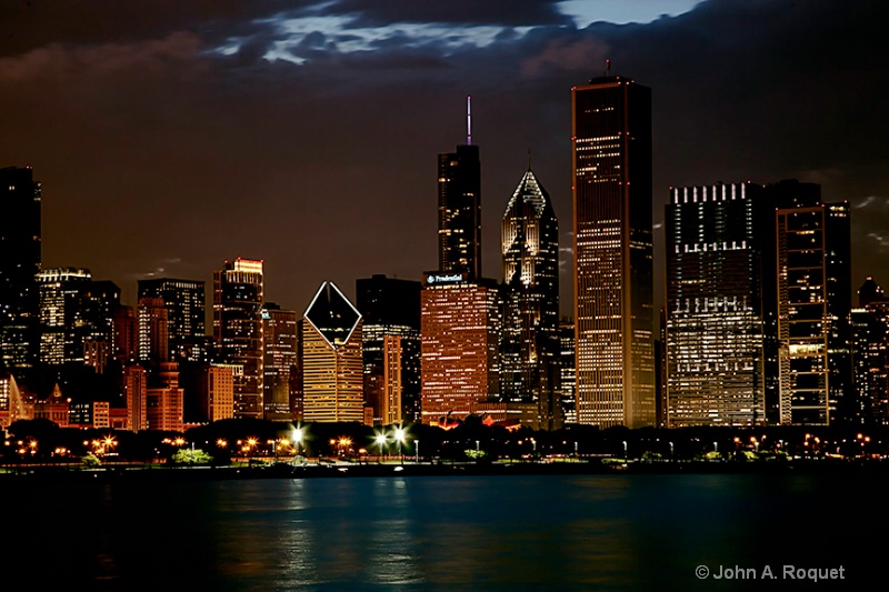 Chicago skyline - ID: 10490201 © John A. Roquet