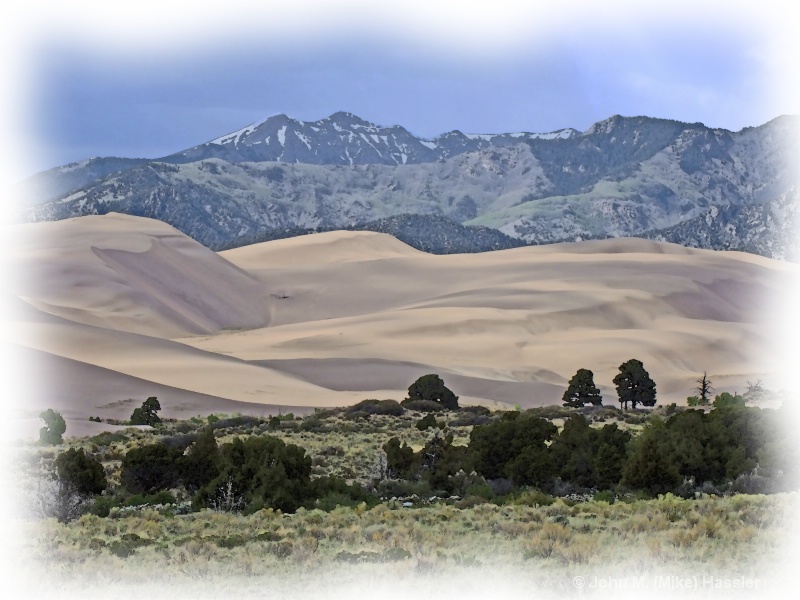 great sand dunes - ID: 10587605 © John M. Hassler