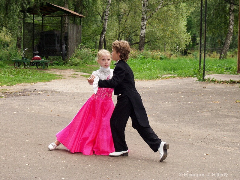 Children dancing for tips in Uglich, Russia