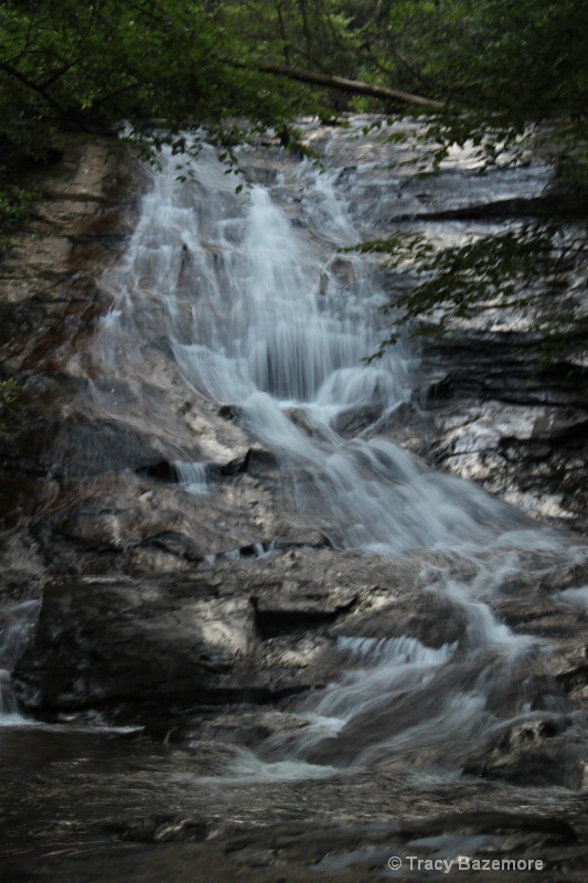 waterfall - ID: 10622818 © Tracy Bazemore