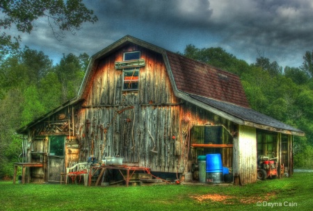 Uncle Leonard's Barn