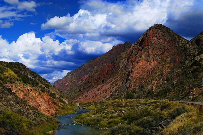 Taos - ID: 10630039 © Kathy Salerni