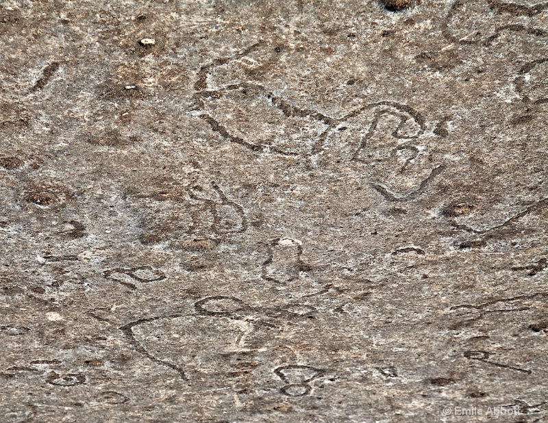 Discrete Geometric Petroglyphs - ID: 10682130 © Emile Abbott