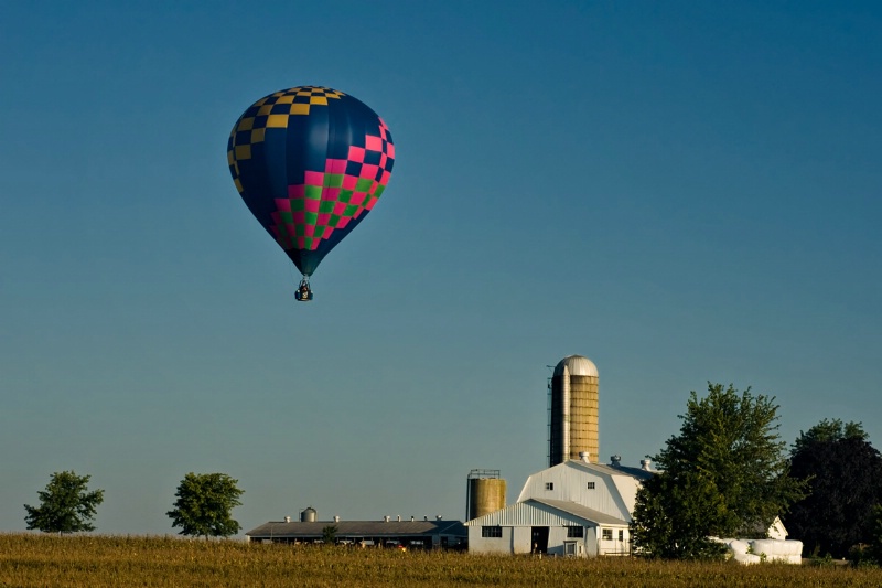 Balloon and Barn