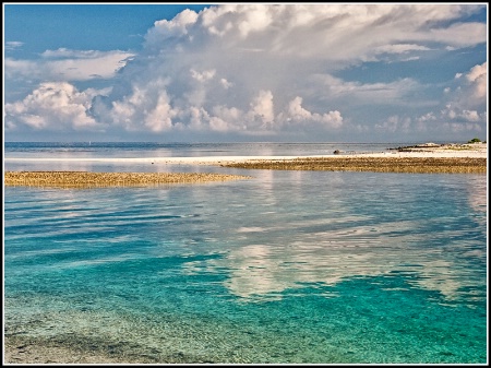 Low tide - Maldives
