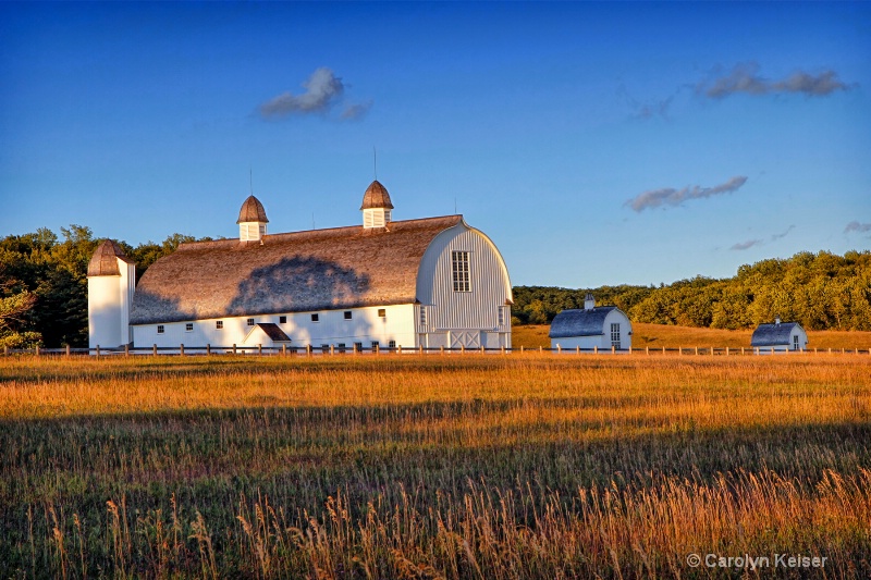 The 3 Barns - Papa, Mama and Baby Barn