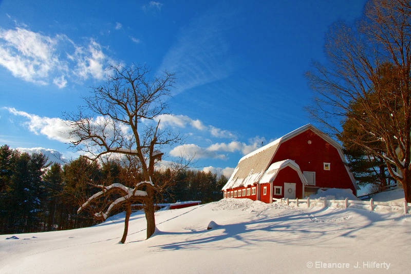 Farm in Moretown, Vermont in the Winter - ID: 10800068 © Eleanore J. Hilferty