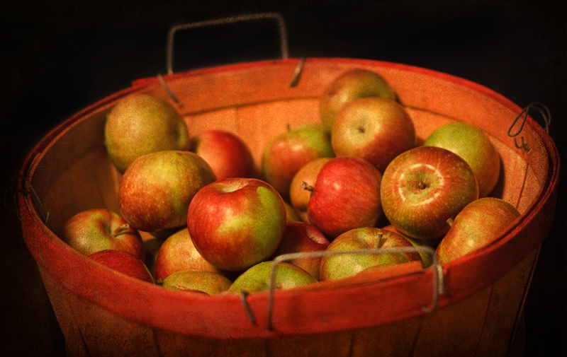 Julian Apples