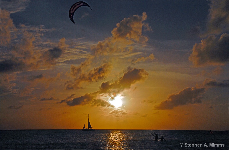 Sailing into the sunset - ID: 10891699 © Stephen Mimms
