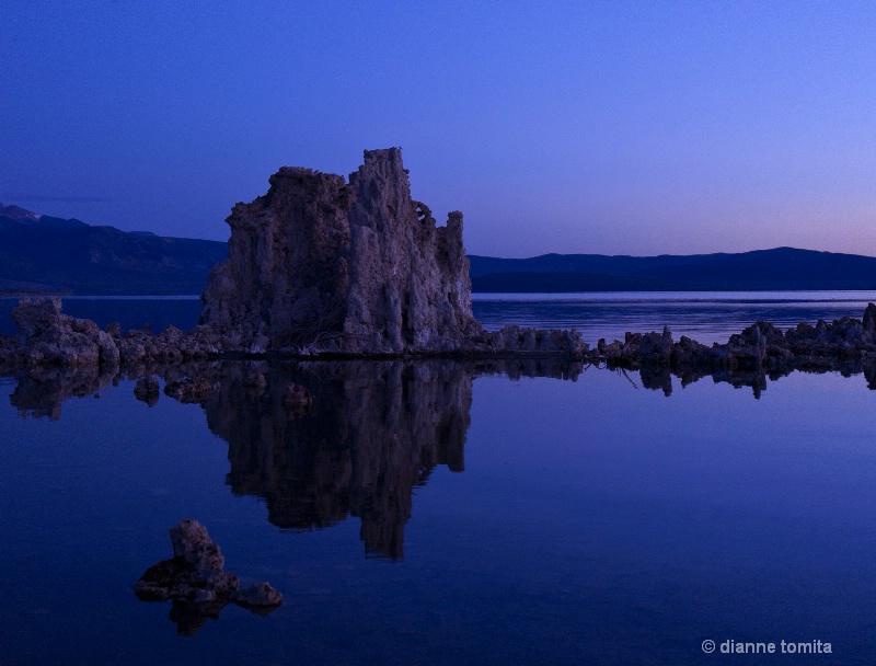 recropped (v2) mono lake at dawn