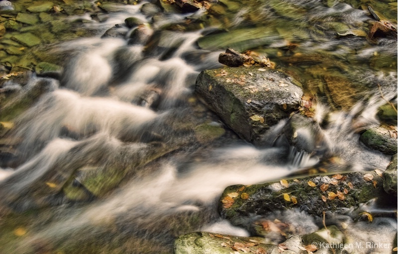 fall on the rocks