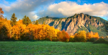 Mt. Si HDR w/B&W 77mm circular polarizer