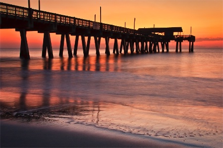 Six Seconds by the Pier