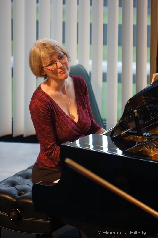 Pianist at Bundy Center for the Arts in Waitsfield - ID: 11021920 © Eleanore J. Hilferty