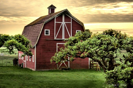 The Little Red Barn