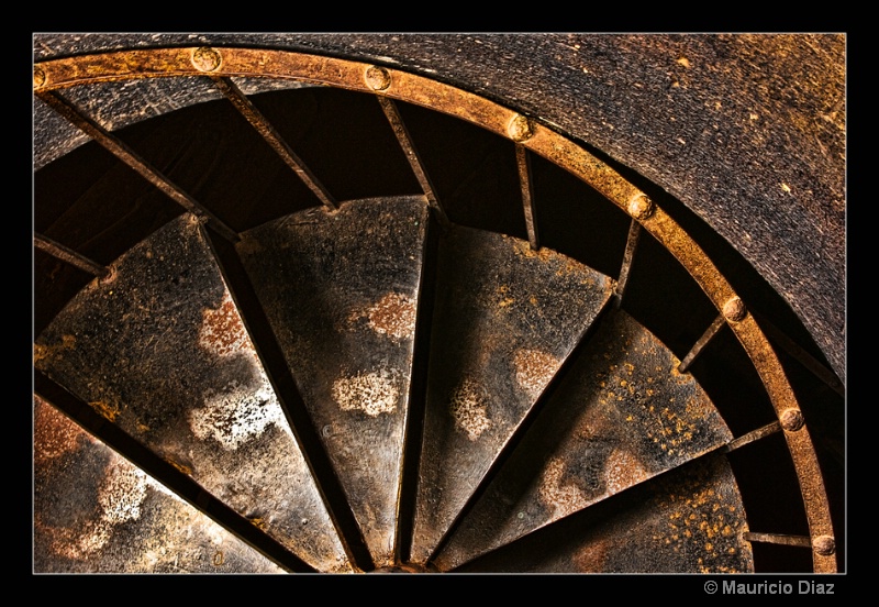 Stairway to the Past - ID: 11195841 © Mauricio Diaz