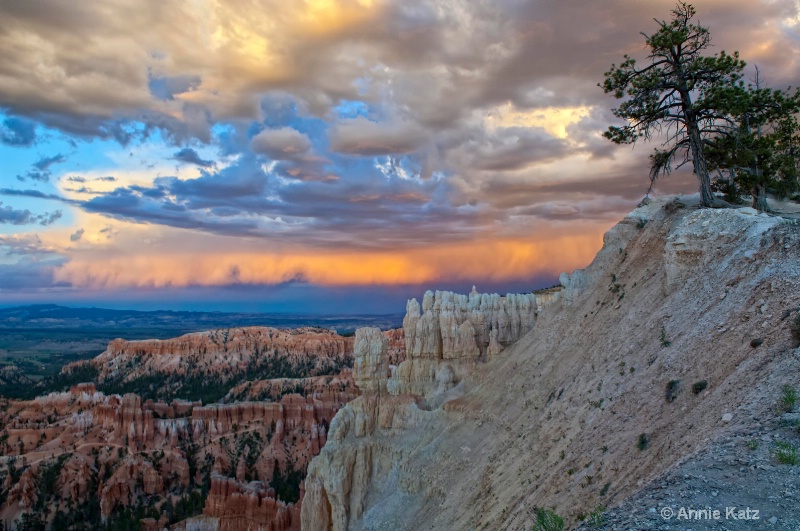 first light over bryce canyon - ID: 11214090 © Annie Katz