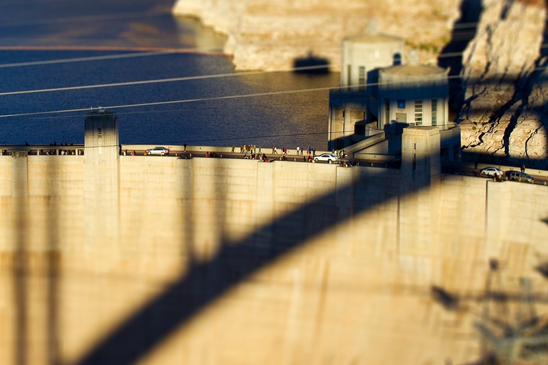 Mini Hoover Dam - ID: 11233752 © Chris Budny