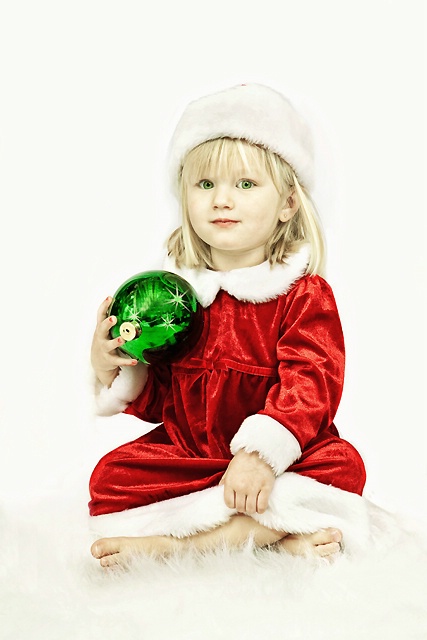 i want the green ornament!
