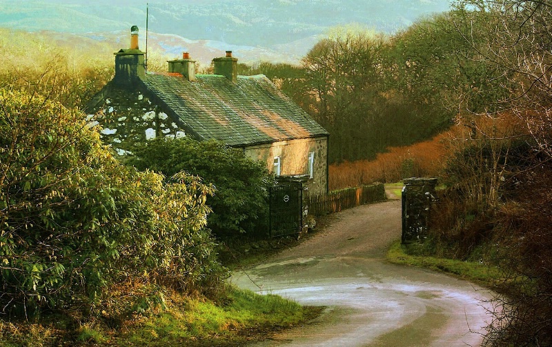 House on the Hill - ID: 11299014 © Karen E. Michaels